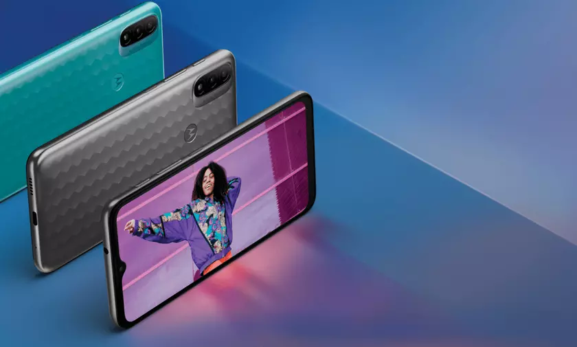 Инсайдер: Motorola готовит к выходу Moto E40 с 6.5" экраном на 90 Гц и камерой на 48 МП