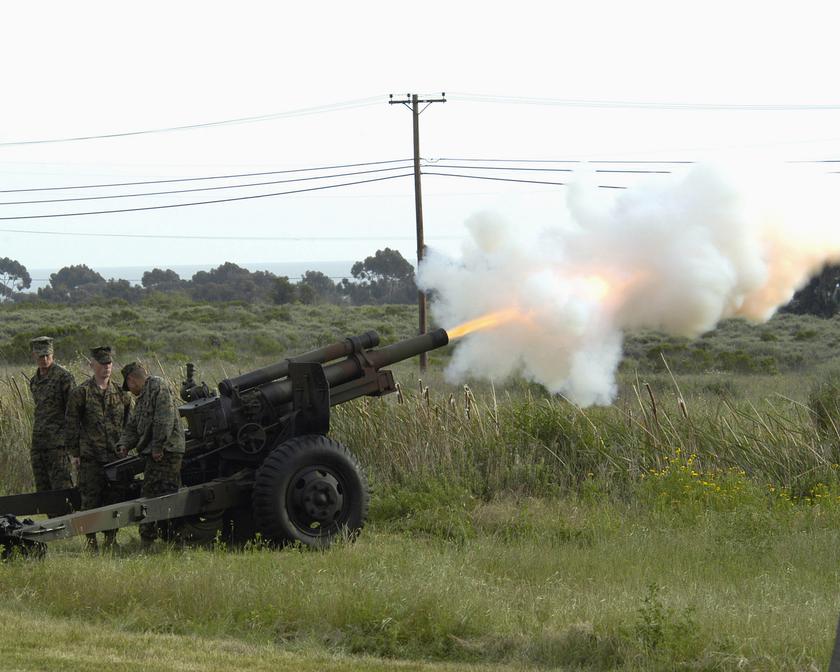 Lituania transfirió a Ucrania obuses americanos M101 remolcados de 105 mm, que pueden disparar hasta 11 km