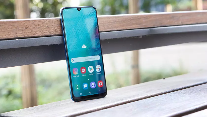 Samsung выпустил декабрьское обновление для Galaxy A50: улучшили работу камеры и добавили функцию Smart Capture