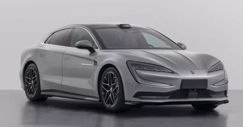 Exploring the Innovations of the BYD U7: A Tech Enthusiast's Dream