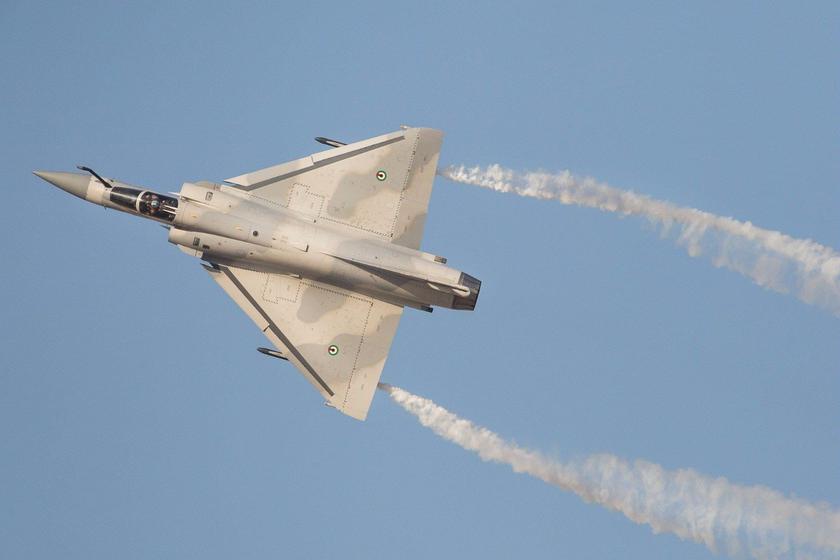Украина и Франция опровергли слухи о поставках 40 истребителей Dassault Mirage 2000