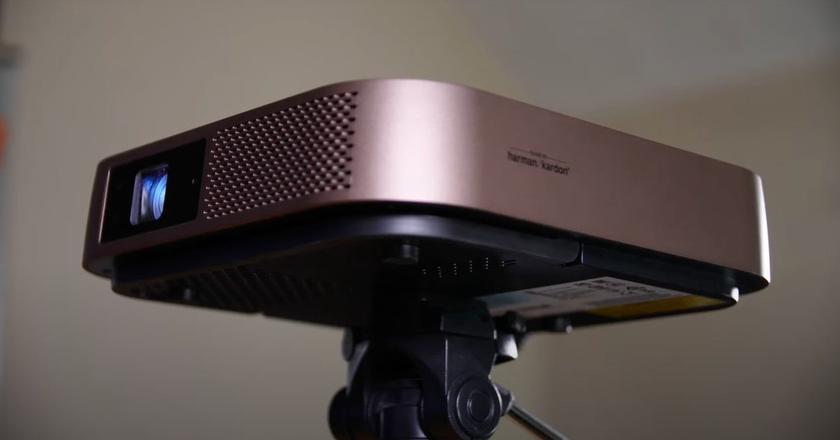 ViewSonic M2 advanced smart projector