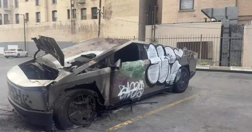Tesla Cybertruck: Разбор Последствий После Пожара