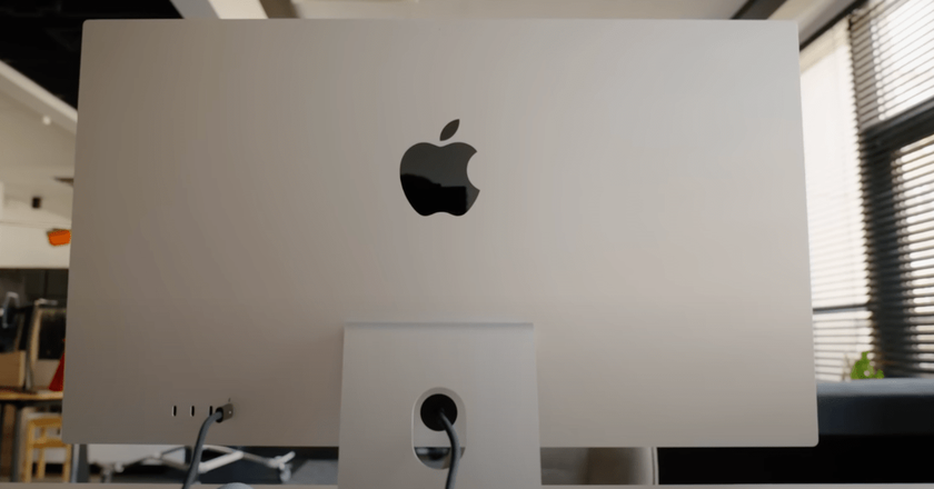 Apple Studio Display thunderbolt monitors for mac