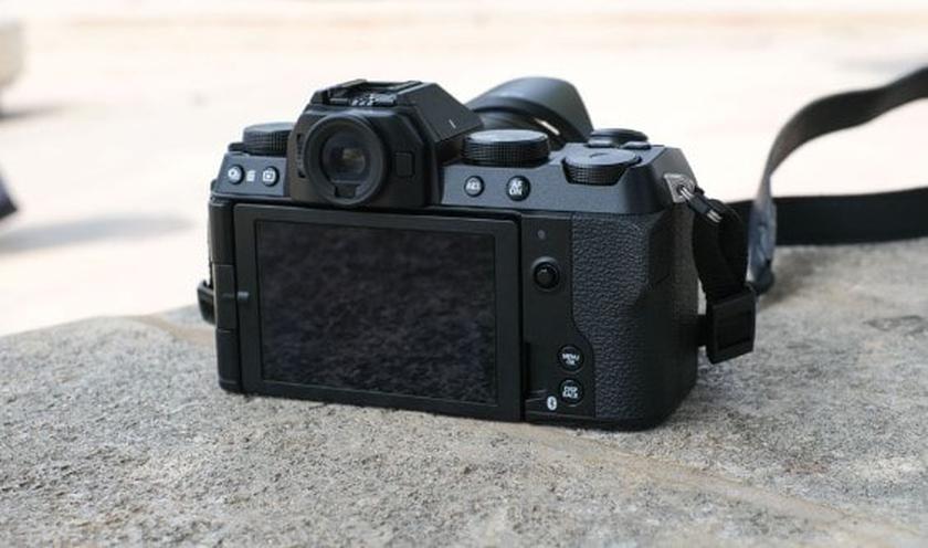 Fujifilm X-S20 vlogging camera for youtube