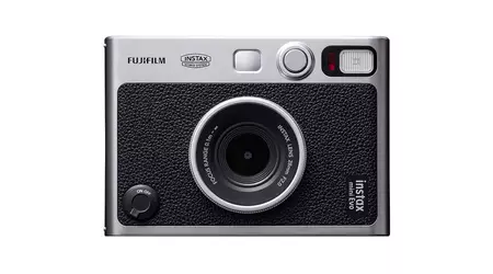 Fujifilm анонсувала гібридну плівково-цифрову камеру Instax Mini Evo за $199,95