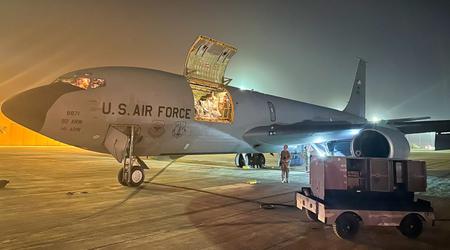 Gli Stati Uniti hanno inviato all'Arabia Saudita le cisterne per il rifornimento aereo KC-135 Stratotanker per sostituire il KC-10 Extender, andato in pensione dopo oltre 30 anni di servizio.