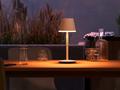 post_big/Philips_Hue_Go_portable_table_lamp_V0Wk3Xz.jpg