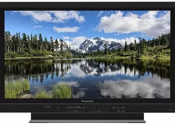 31-дюймовый монитор Panasonic BT-4LH310 с разрешением 4K