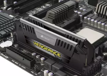 Серия памяти DDR3 для любителей разгона Corsair Vengeance Pro Series