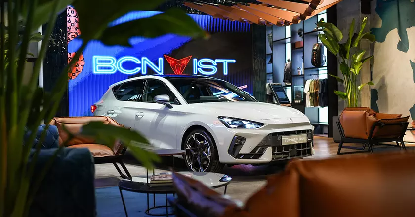 Контакт будущего: открытие 'Cupra City Garage' в Стамбуле