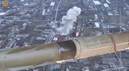 Die AFU zeigte ein Video, wie sie mit Hilfe französischer AASM-Hammer-Bomben feindliche Stellungen zerstörte