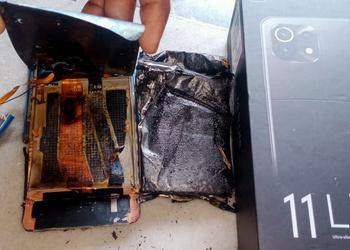 Xiaomi Mi 11 Lite 4G exploded while charging