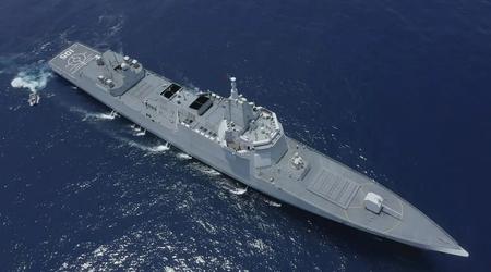 Kina sjøsetter en ny "stor destroyer" og starter umiddelbart byggingen av en ny