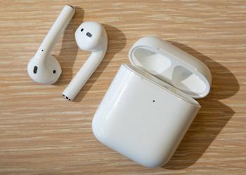 The girl swallowed one of the AirPods instead of pain reliever, and it continued to work in the stomach