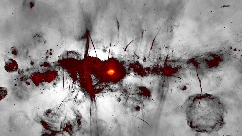 Учёные получили снимки чёрной дыры в центре Млечного пути