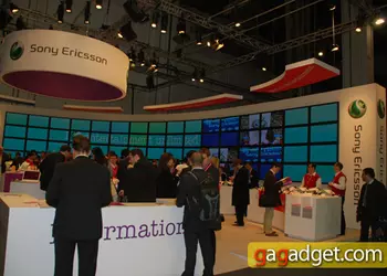 Стенд Sony Ericsson на MWC своими глазами