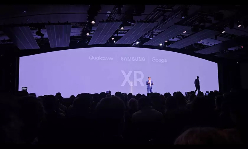 Samsung представляет новую XR-гарнитуру: Революция в виртуальной реальности