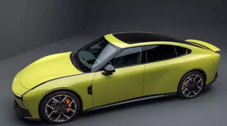 Xpeng розкрила інтер'єр нового P7 з 87-дюймовим дисплеєм доповненої реальності (AR-HUD)