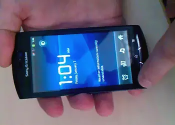Sony Ericsson Neo: неанонсированный Android-аналог Vivaz (видео)
