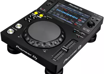 Pioneer XDJ-700: компактный и легкий цифровой плеер с сенсорным дисплеем