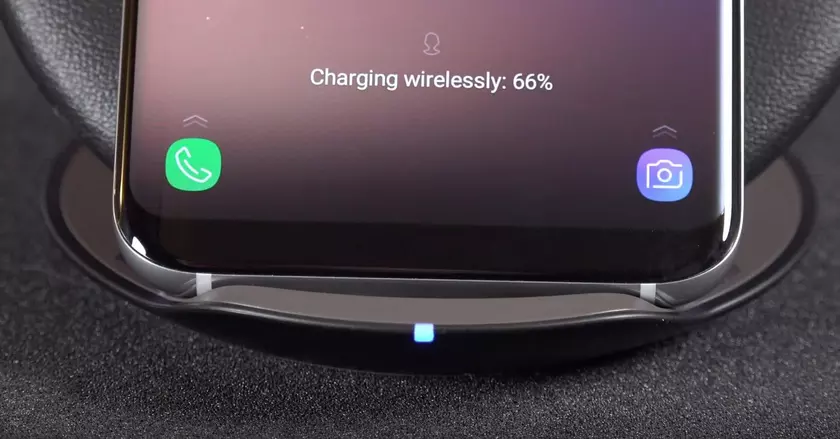 Samsung готовит пауэрбанк с 10 000 мАч и быстрой и беспроводной зарядкой