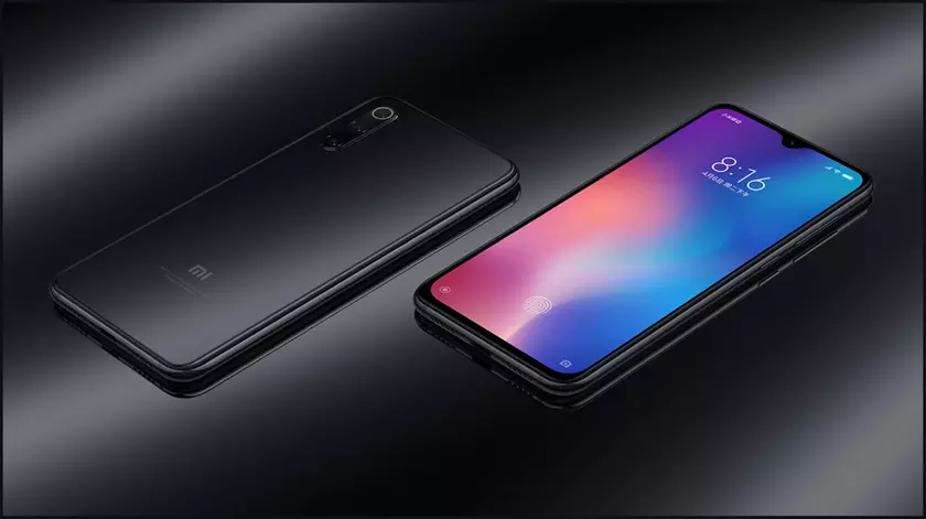 Дождались: Xiaomi Mi 9 SE начал получать глобальную стабильную версию Android 10