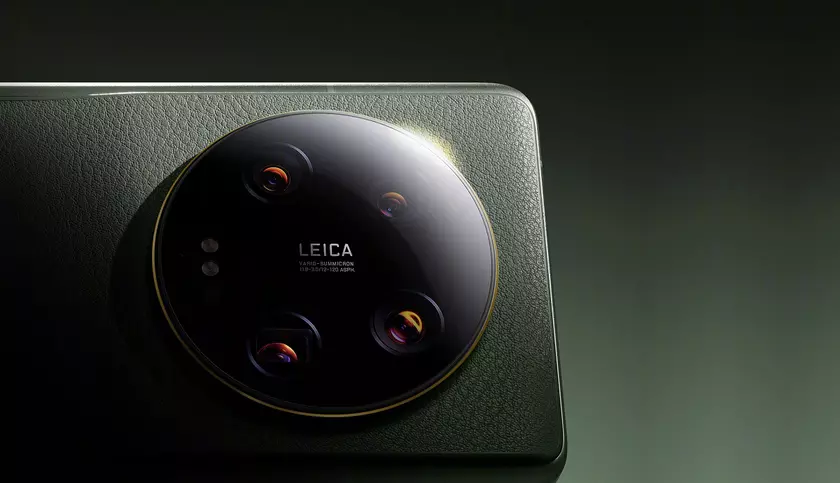 Представлена глобальная версия Xiaomi 13 Ultra – Snapdragon 8 Gen 2, 120-Гц дисплей и четыре камеры на 50 МП по цене $1145