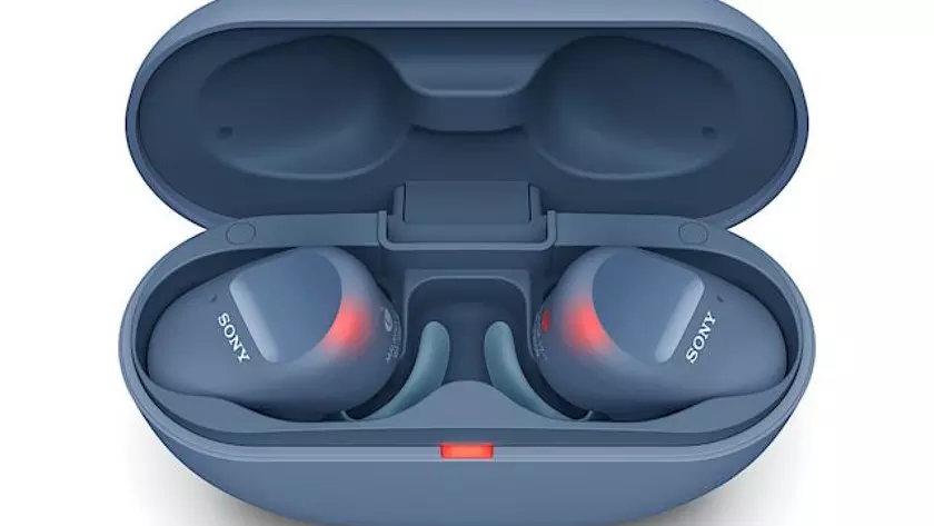 Sony WF-SP800N: TWS наушники с шумоподавлением, защитой от брызг и автономностью до 26 часов за $200