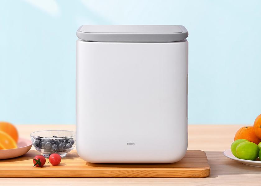 Baseus Igloo: мини-холодильник для напитков и косметики