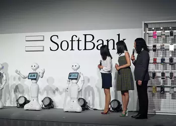 В Японии продавцами-консультантами будут роботы Pepper