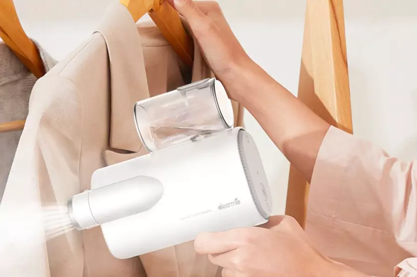 Xiaomi Deerma DEM-HS006: ручной отпариватель одежды