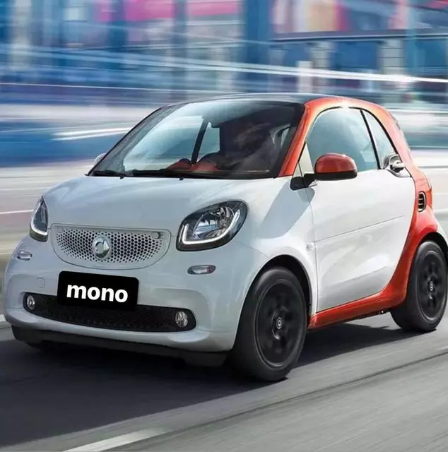 Электрический Mercedes-Benz Smart за оформление карты: Monobank сделал неожиданный подарок пятимиллионному клиенту, девушке из Глухова