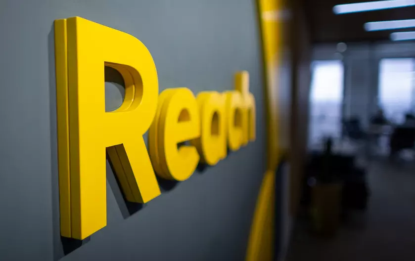 Reach PLC, владелец Mirror, Daily Record и Manchester Evening News, использует нейросеть ChatGPT для написания новостей