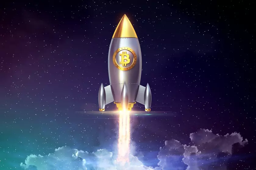 Биткоин уже стоит больше $9000 и продолжает расти