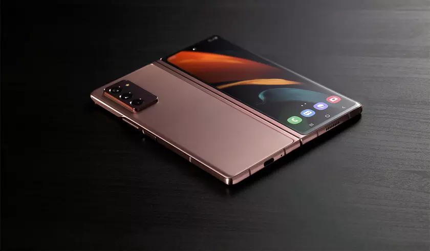 Смартфон не для съемки: складной Samsung Galaxy Z Fold 2 занял лишь 40-е место в рейтинге DxOMark