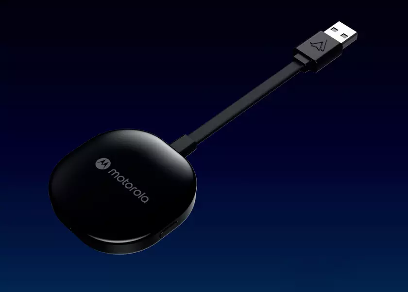 Motorola MA1 на Amazon: адаптер для беспроводного Android Auto в машине за $69 (скидка $20)
