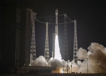 Европейская ракета Vega совершила первый полёт с конца 2021 года и успешно вывела на орбиту 12 спутников весом более 1200 кг