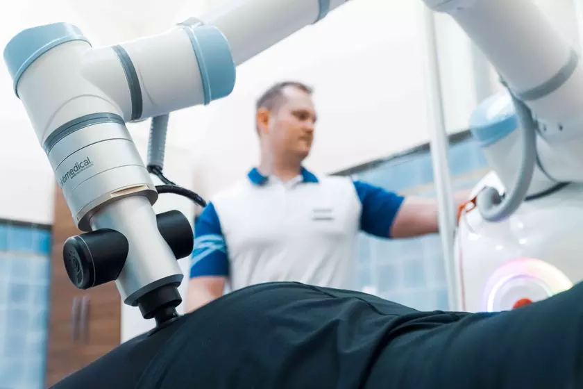 Встречайте: Робомассажистка Анна - будущее релаксации и здоровья