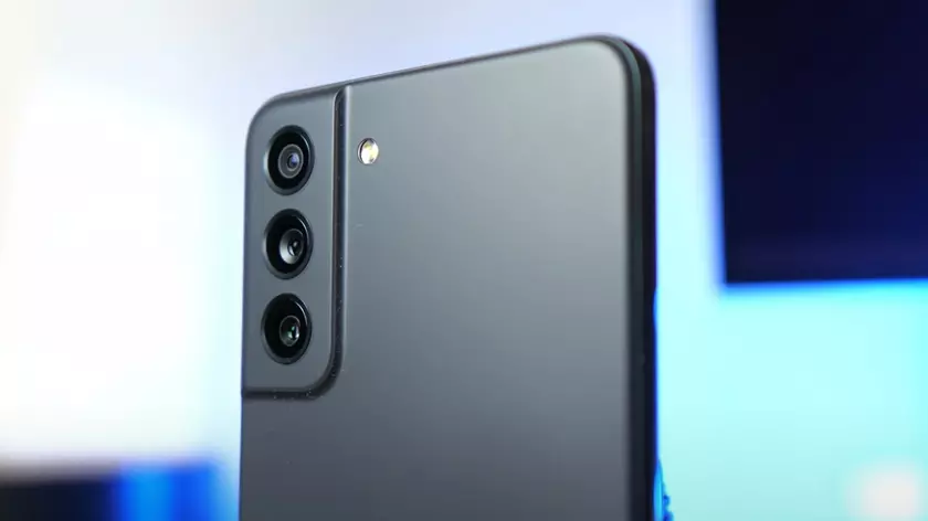 На уровне Galaxy S21 Ultra: смартфон Samsung Galaxy S21 FE снимает лучше Galaxy S21 и Galaxy S21+