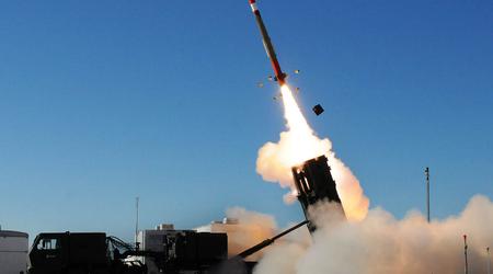 The United States has signed a contract with Lockheed Martin for more than $5 billion to produce PAC-3 missiles for the Patriot system 