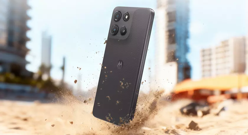 Introducing Moto G100: A New Player in the Budget Flagship Arena