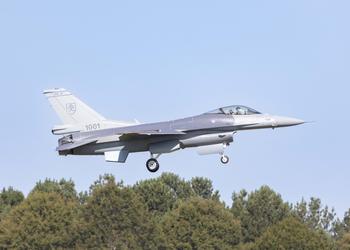 Модернизированный истребитель F-16V Block 70 для ВВС Словакии совершил первый полёт в Южной Каролине