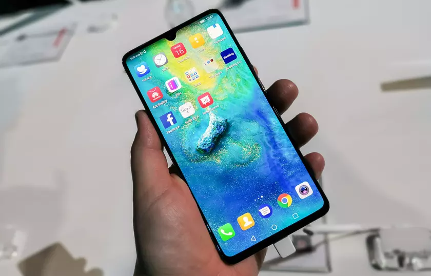 AnTuTu назвал самые мощные Android-смартфоны октября. Huawei Mate 20 — новый король