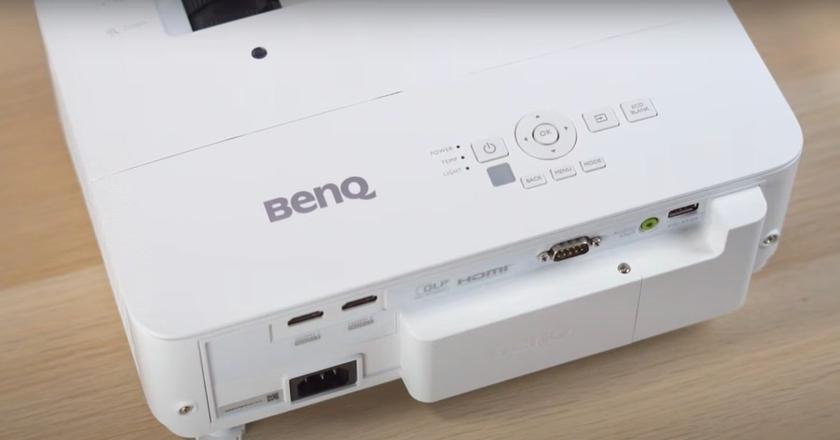 BenQ TK700STi proyector con altavoces incorporados