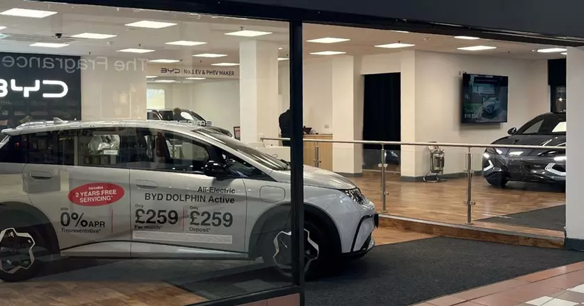 Как BYD и LSH Auto UK Осваивают Рынок благодаря Новому Дилерскому Центру