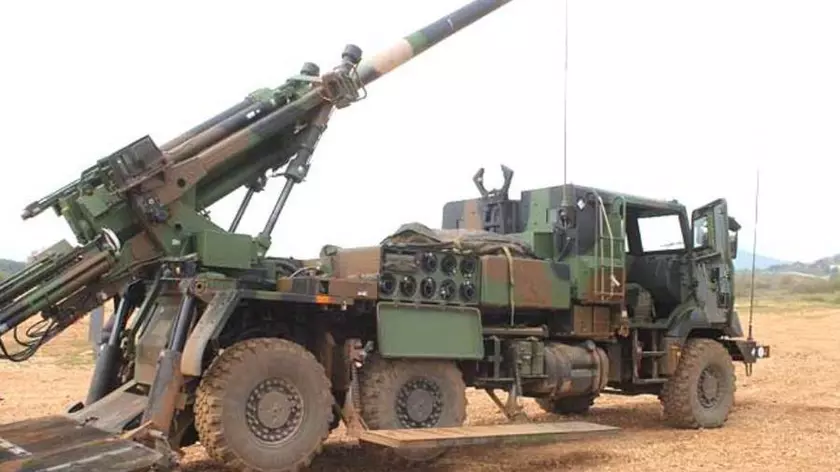 Франция передаст Украине еще 12 САУ Caesar