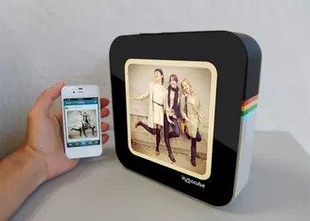 Instacube: фоторамка для фанатов Instagram