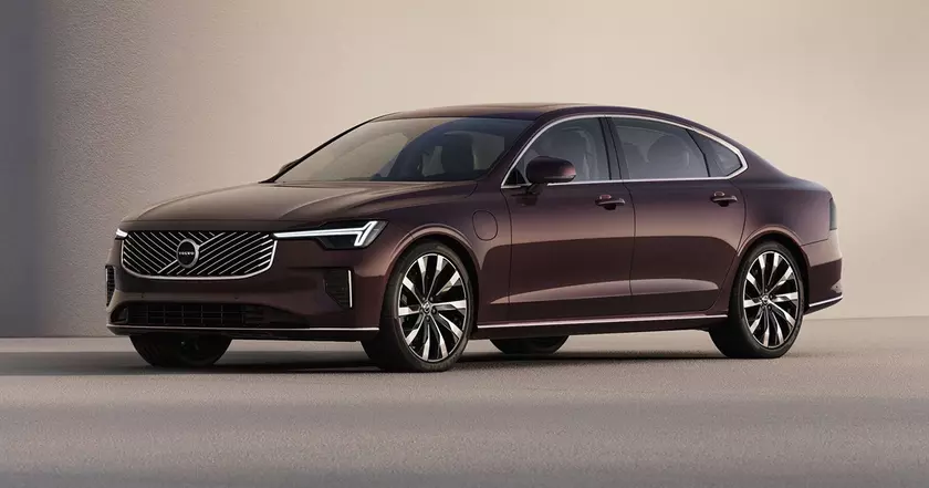 Ближе к совершенству: Апгрейд Volvo S90 — что нового?