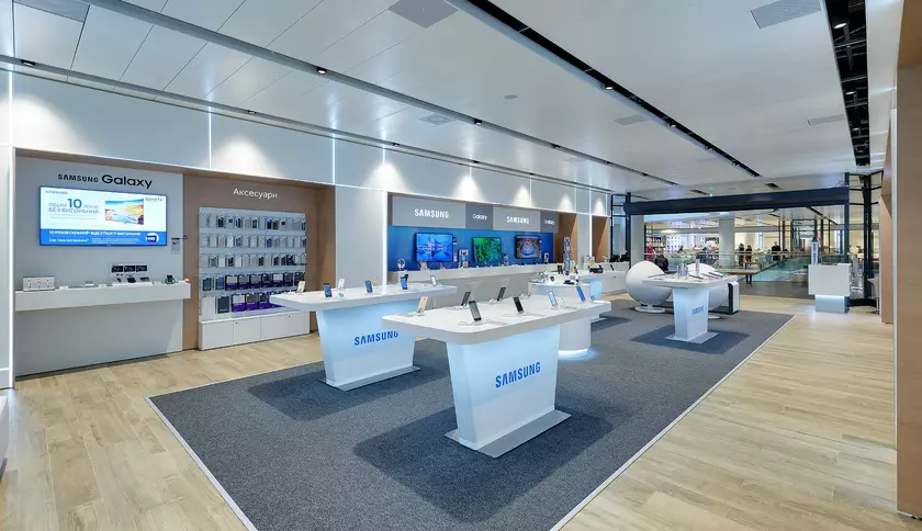 Samsung впервые за 9 лет не продаст 300 миллионов смартфонов за год